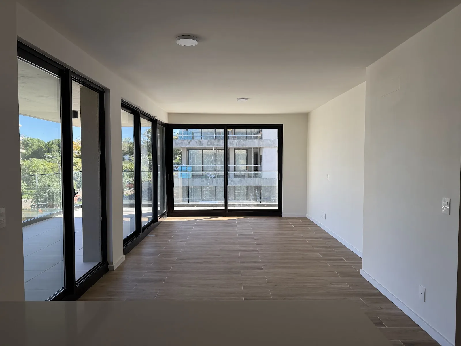 Alquiler - Apartamento con Garaje - Barrio Parques entre San Nicolás y Los Olivos - 2 Dormitorios — 7