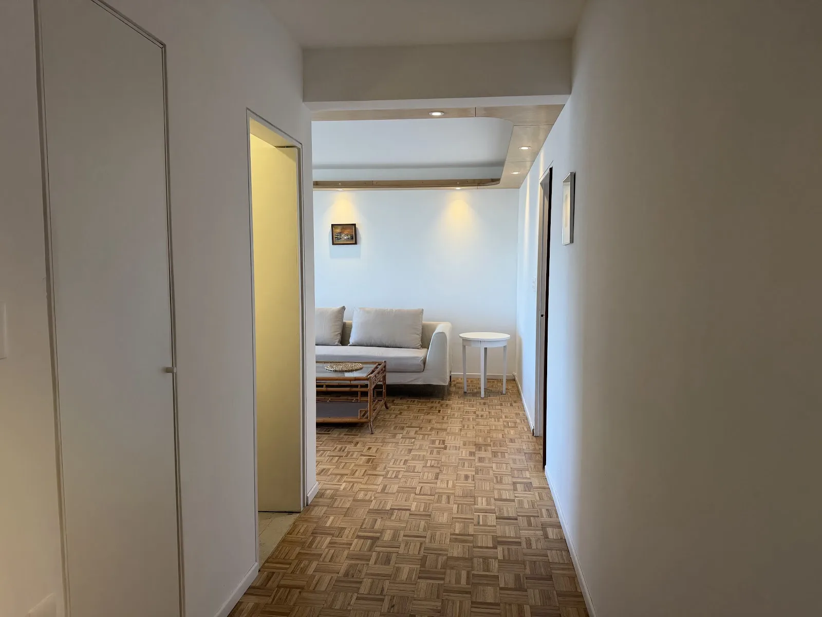 Alquiler - Apartamento con Muebles y Garaje - Puerto del Buceo - 2 Dormitorios — 2