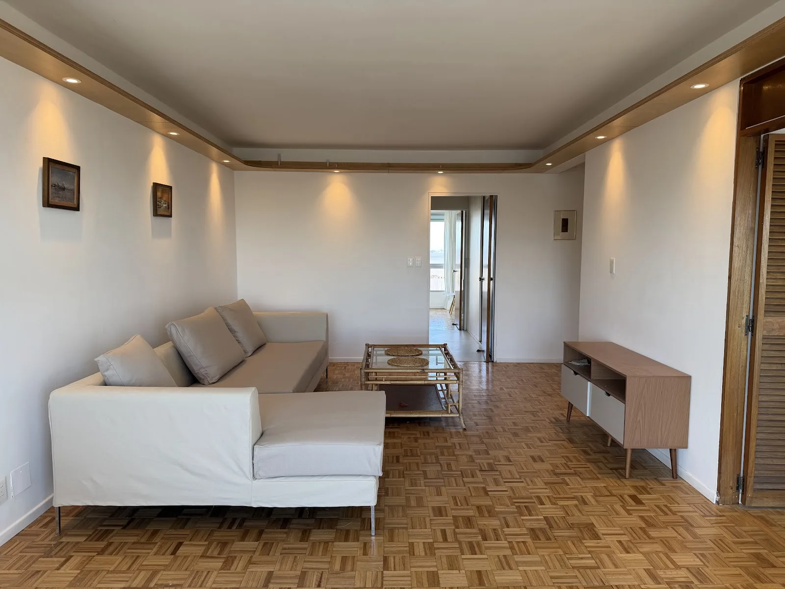 Alquiler - Apartamento con Muebles y Garaje - Puerto del Buceo - 2 Dormitorios — 7