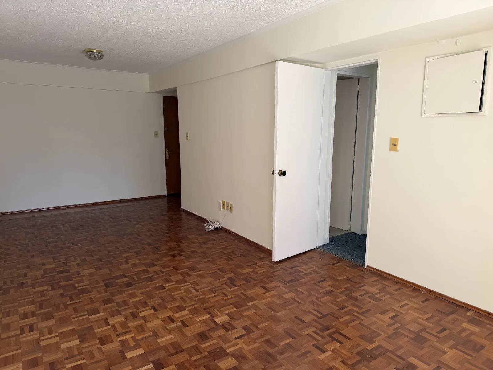 Alquiler - Apartamento con Garaje - Punta Carretas - 2 Dormitorios — 6