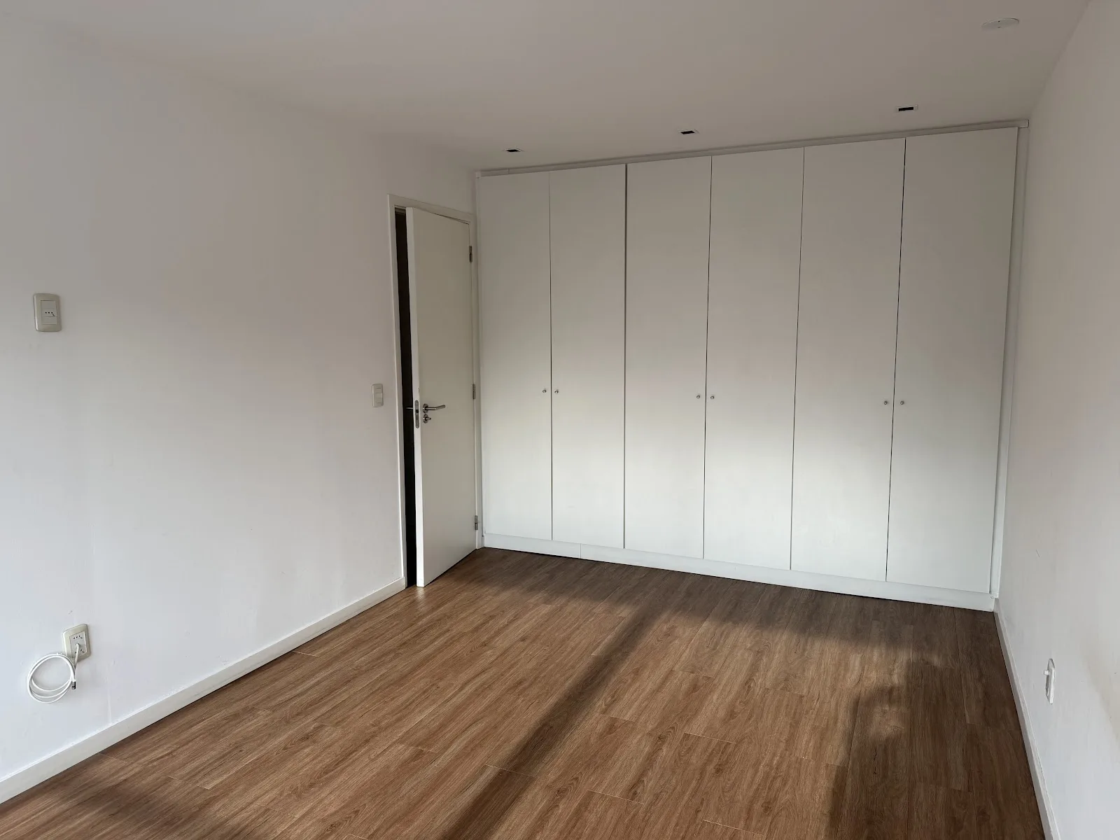 Alquiler - Apartamento con Garaje - Punta Carretas - 1 Dormitorio — 27
