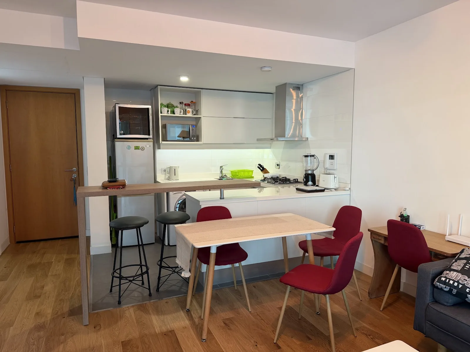 Alquiler - Apartamento con Muebles y Garaje Doble - Puerto del Buceo - 1 Dormitorio — 11