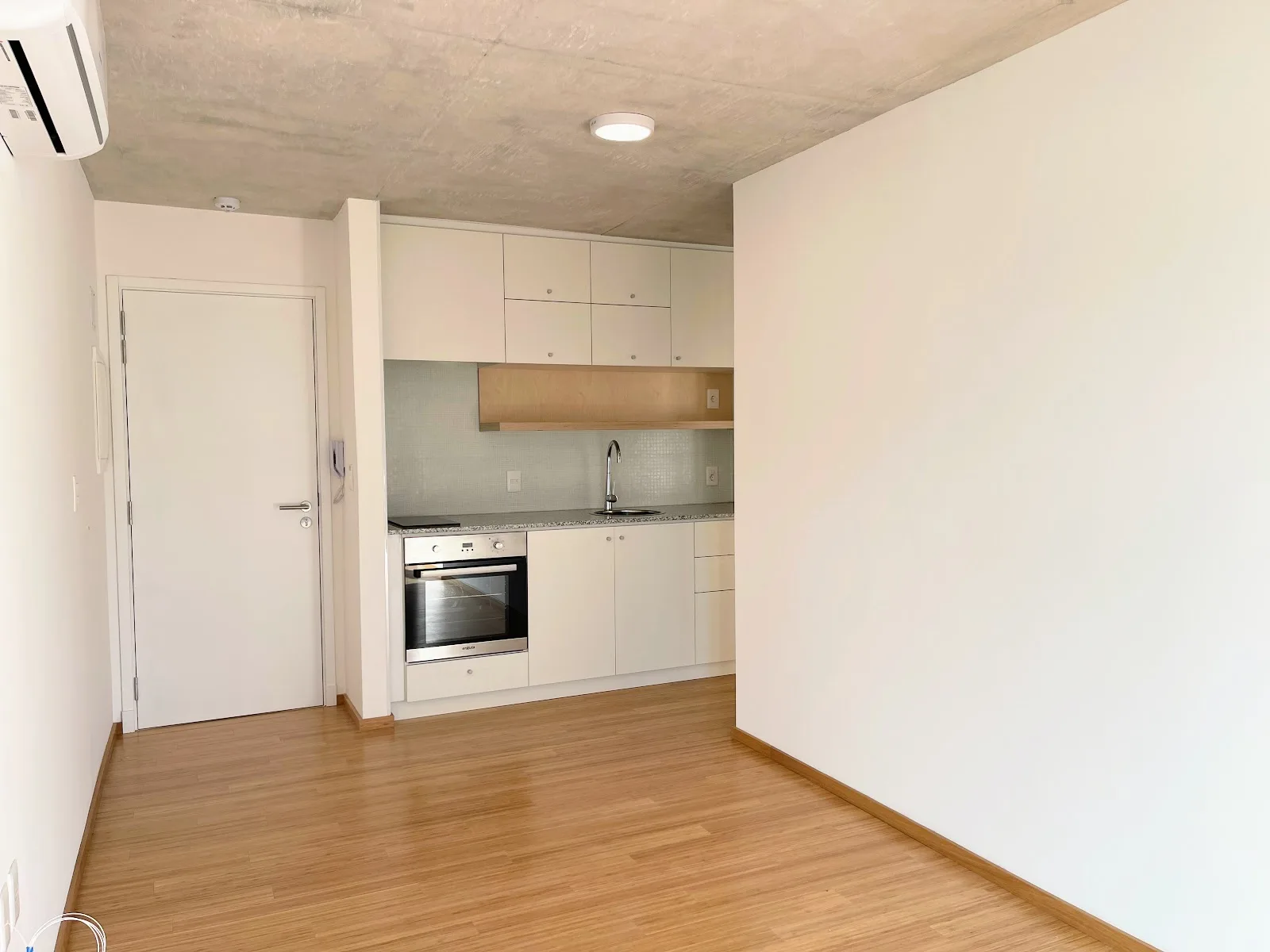 Alquiler - Apartamento - Pocitos Nuevo - 1 Dormitorio — 6