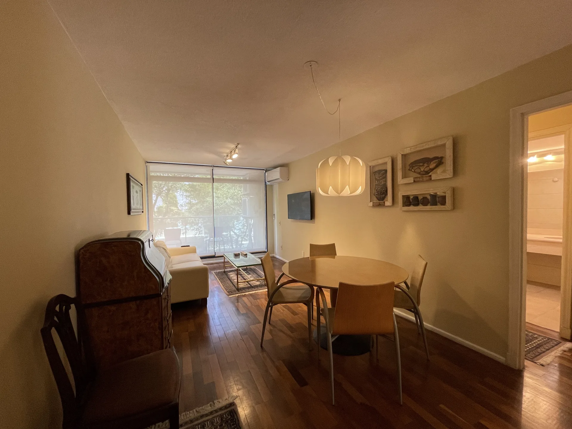 Alquiler - Apartamento con Muebles - Pocitos - 1 Dormitorio — 1