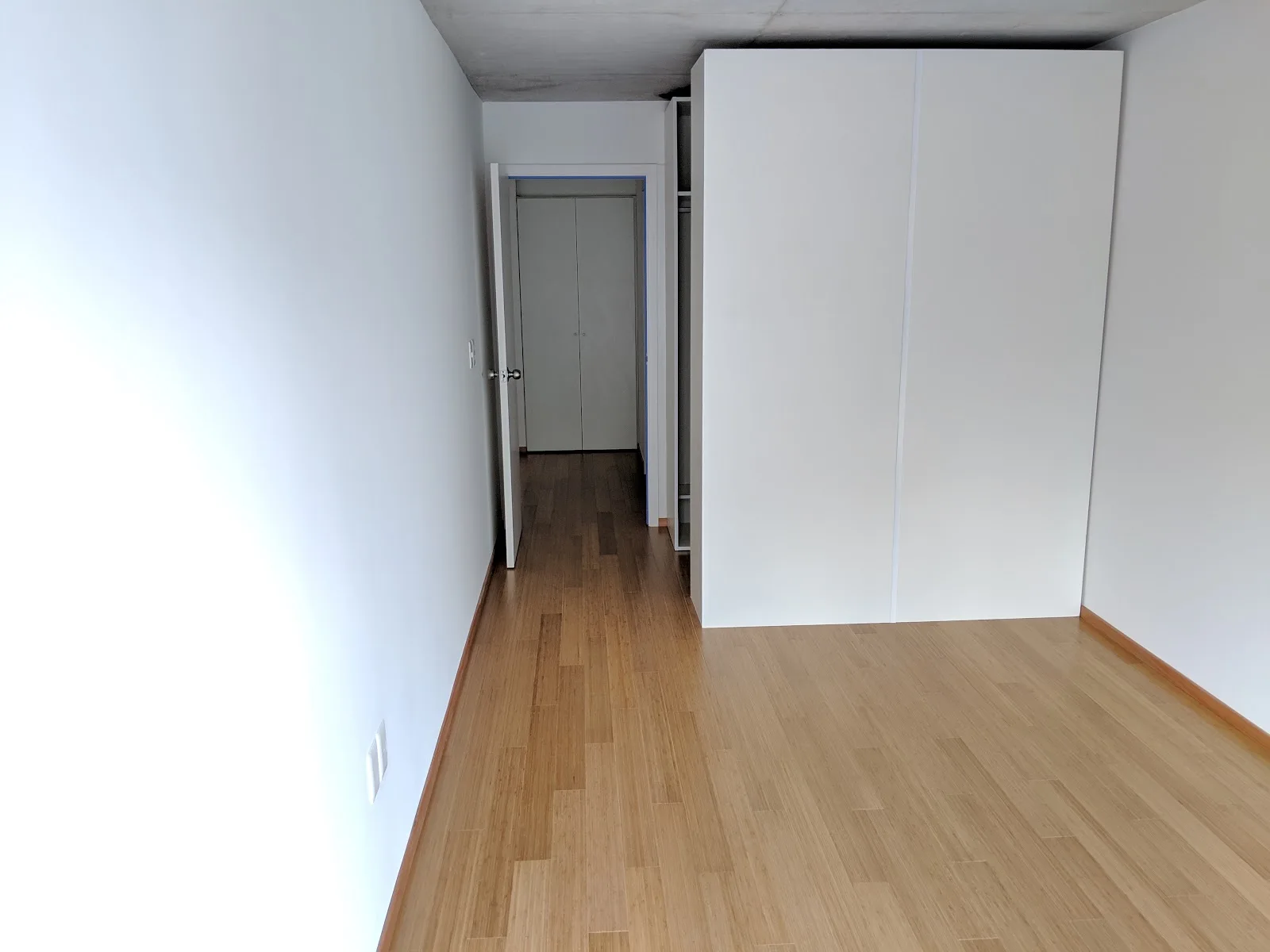 Alquiler - Apartamento con Garaje - Pocitos Nuevo - 1 Dormitorio — 30