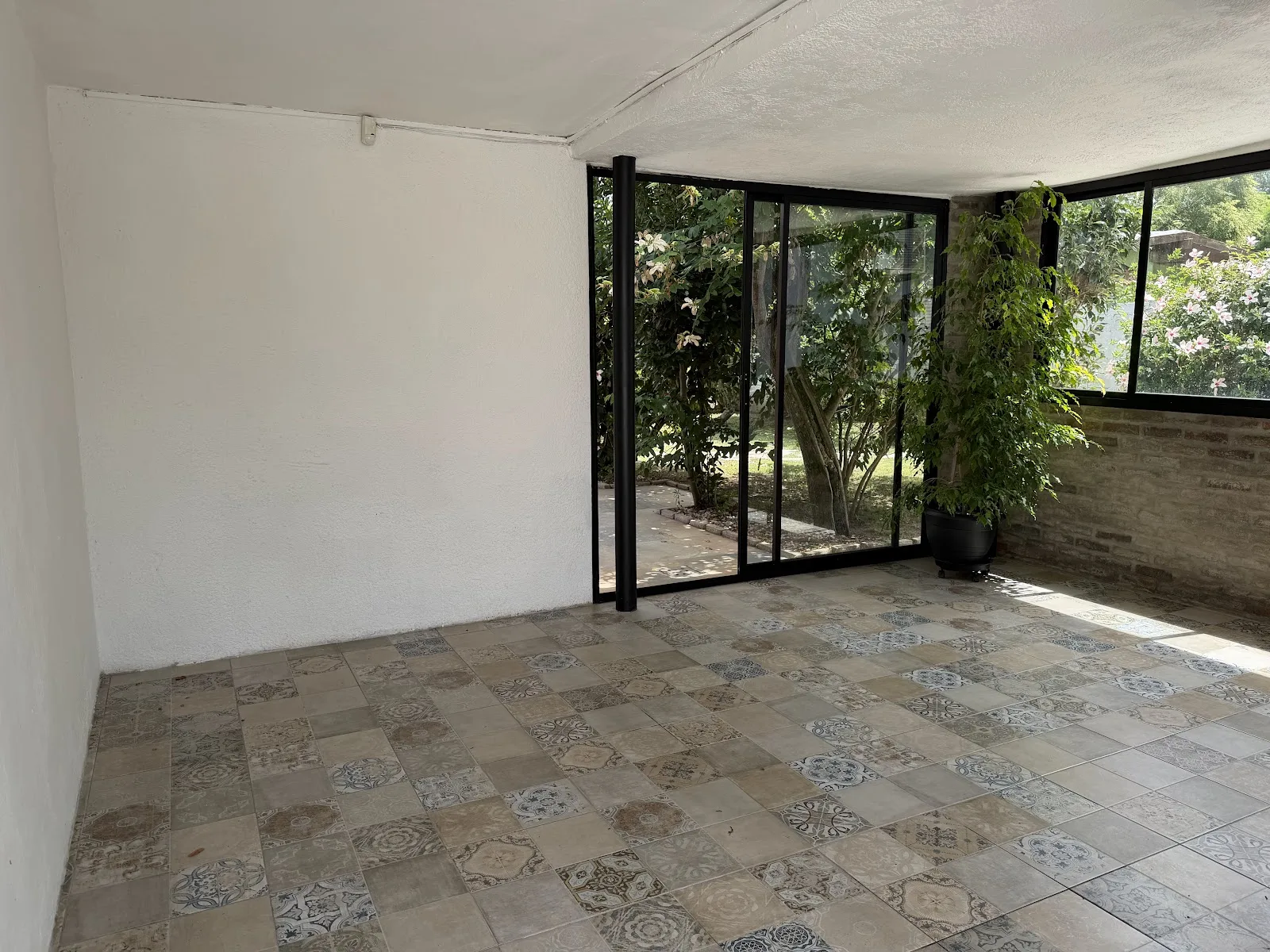 Venta - Casa - Costa Azul - 2 Dormitorios — 29