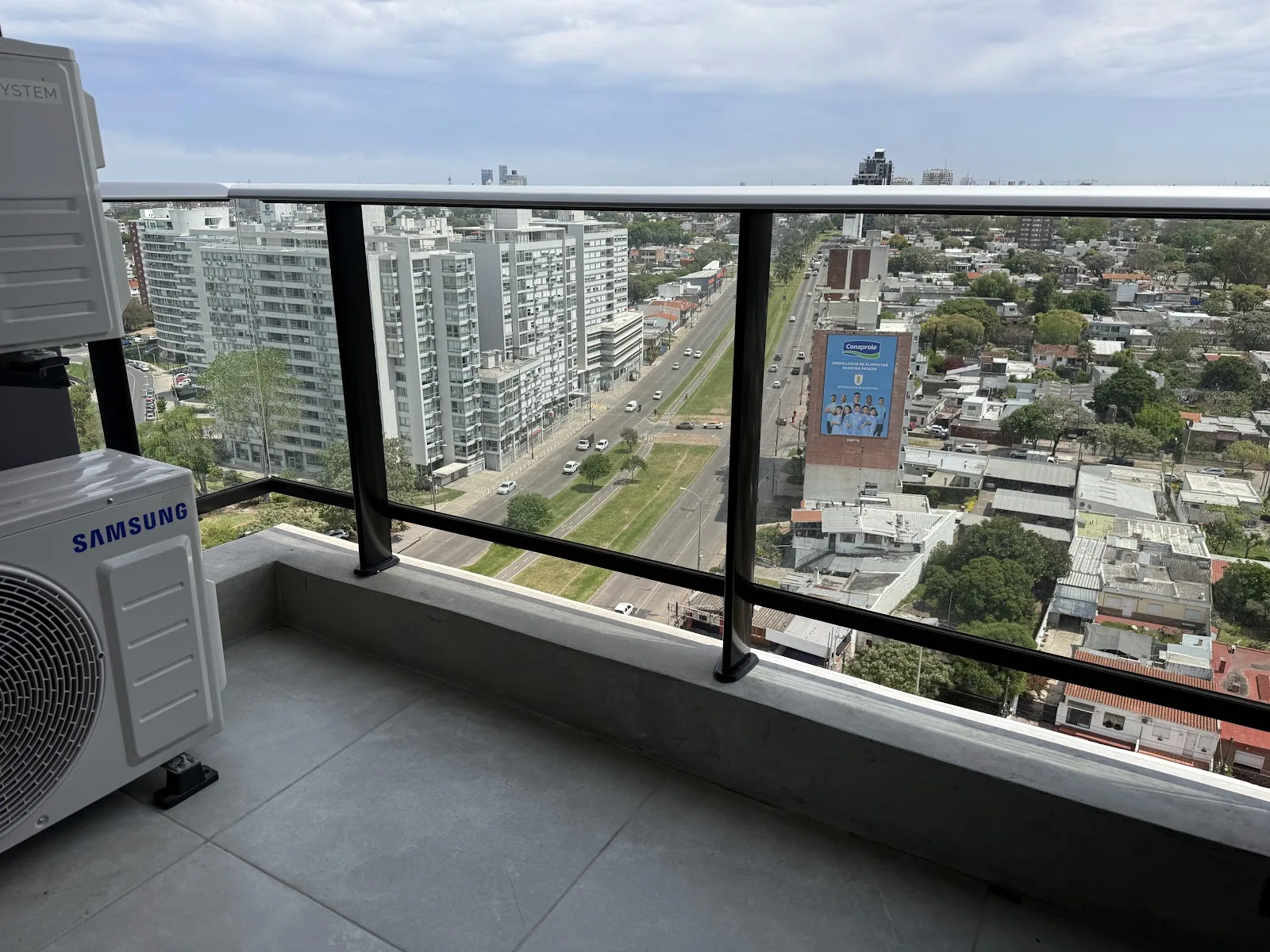 Alquiler - Apartamento con Garaje - Malvín - 1 Dormitorio — 1