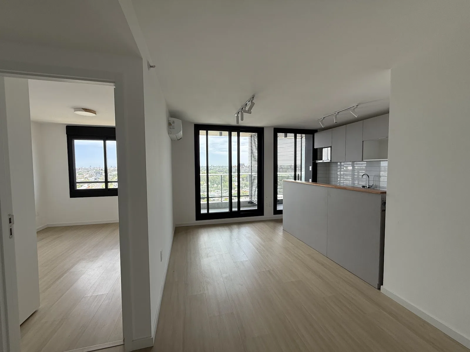 Alquiler - Apartamento con Garaje - Malvín - 1 Dormitorio — 3