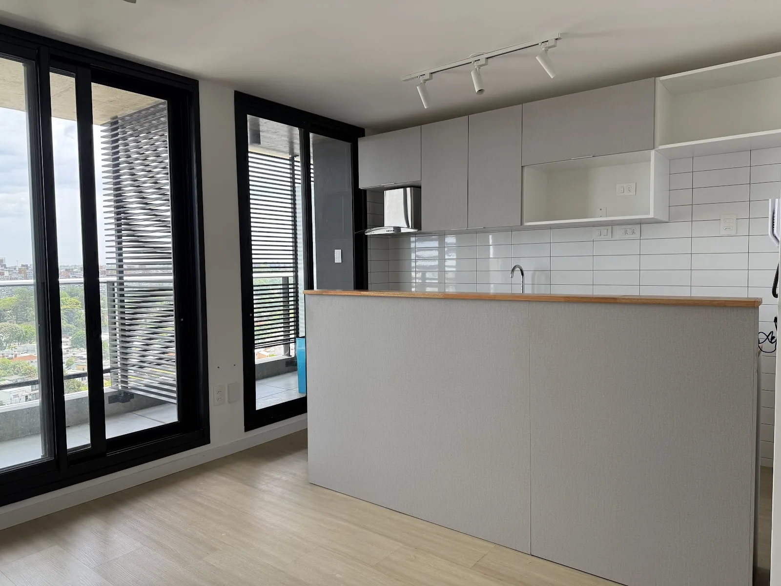 Alquiler - Apartamento con Garaje - Malvín - 1 Dormitorio — 4