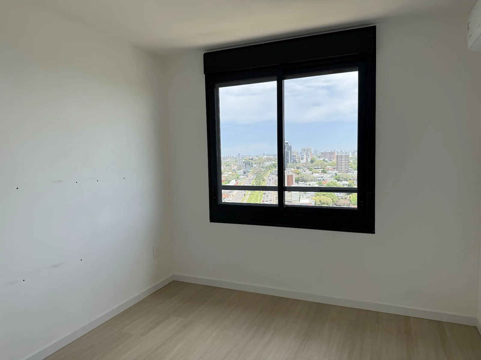 Alquiler - Apartamento con Garaje - Malvín - 1 Dormitorio — 13
