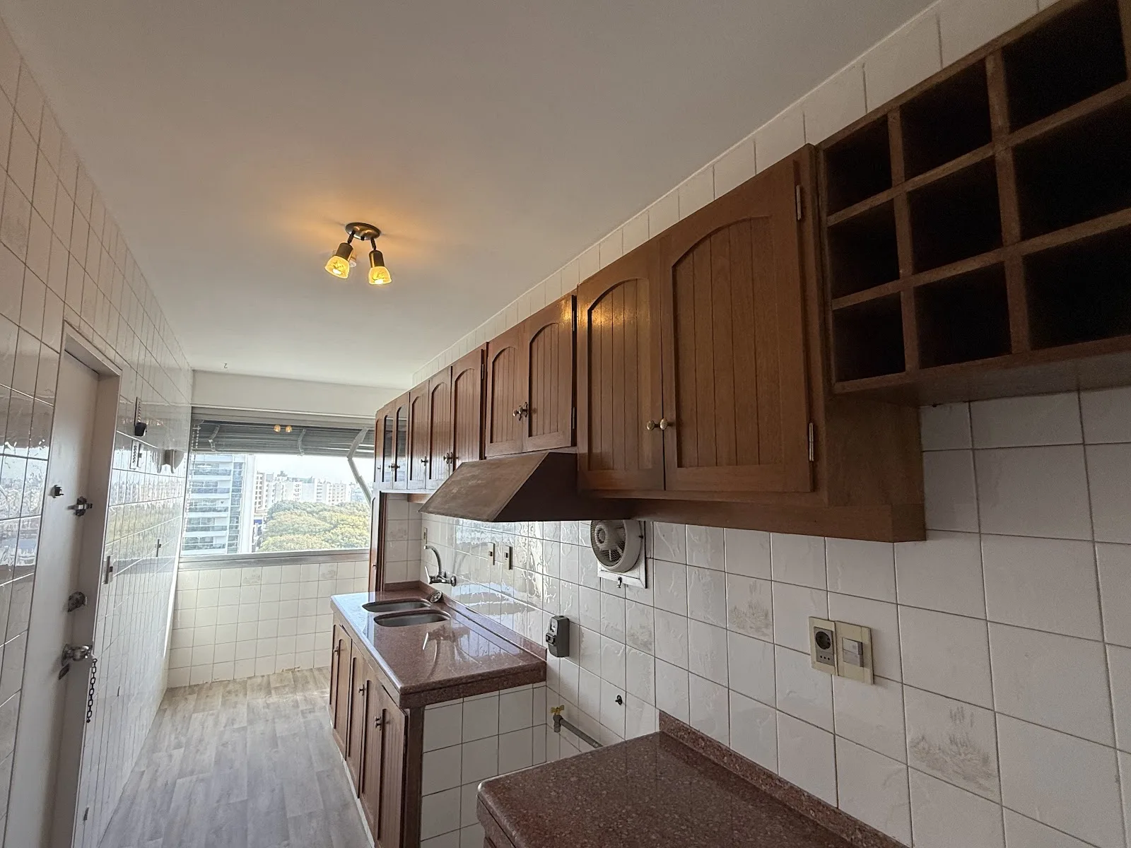 Alquiler - Apartamento con Garaje - Puerto del Buceo - 1 Dormitorio — 16