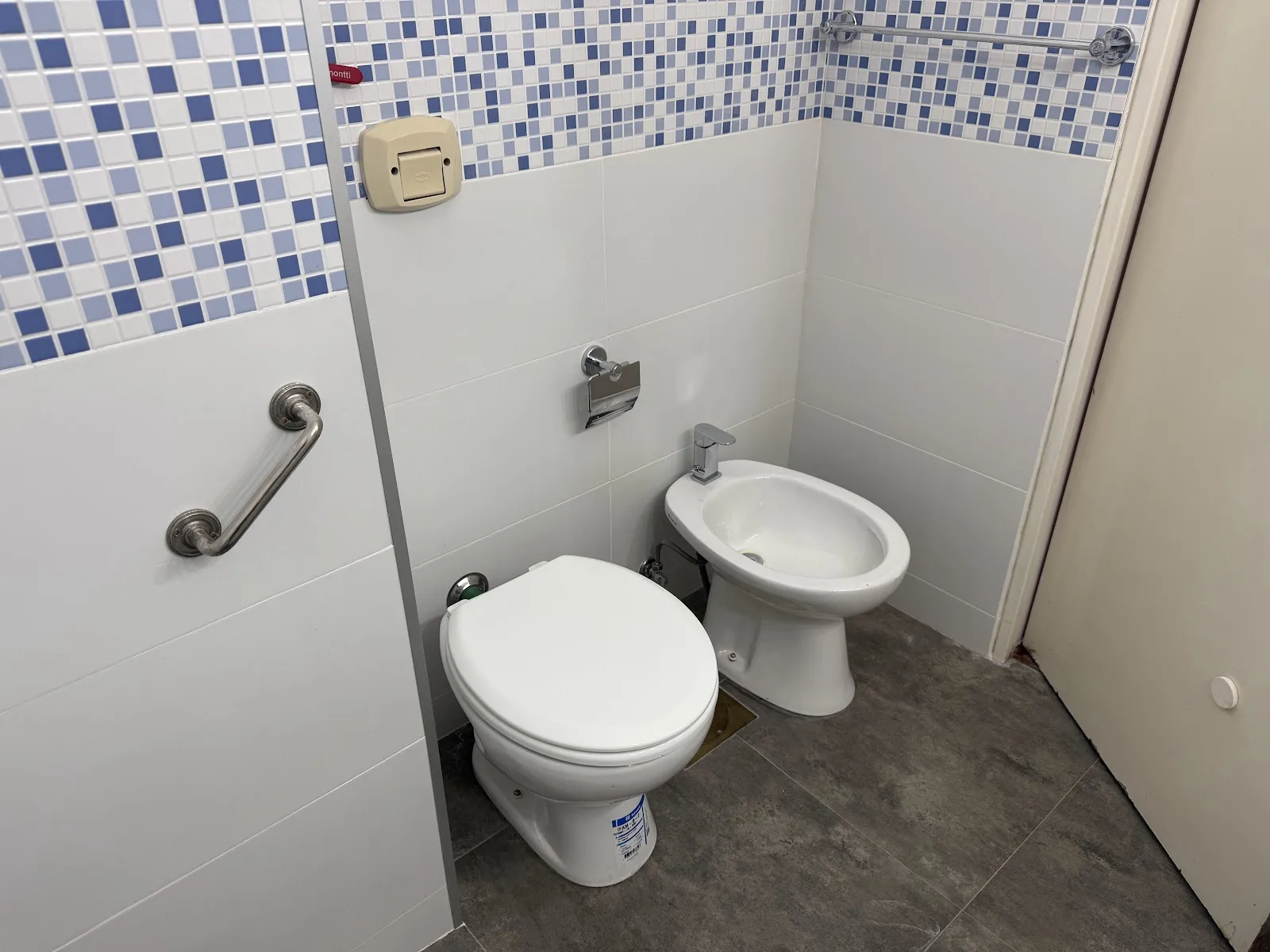 Alquiler - Apartamento con Garaje - Puerto del Buceo - 1 Dormitorio — 29