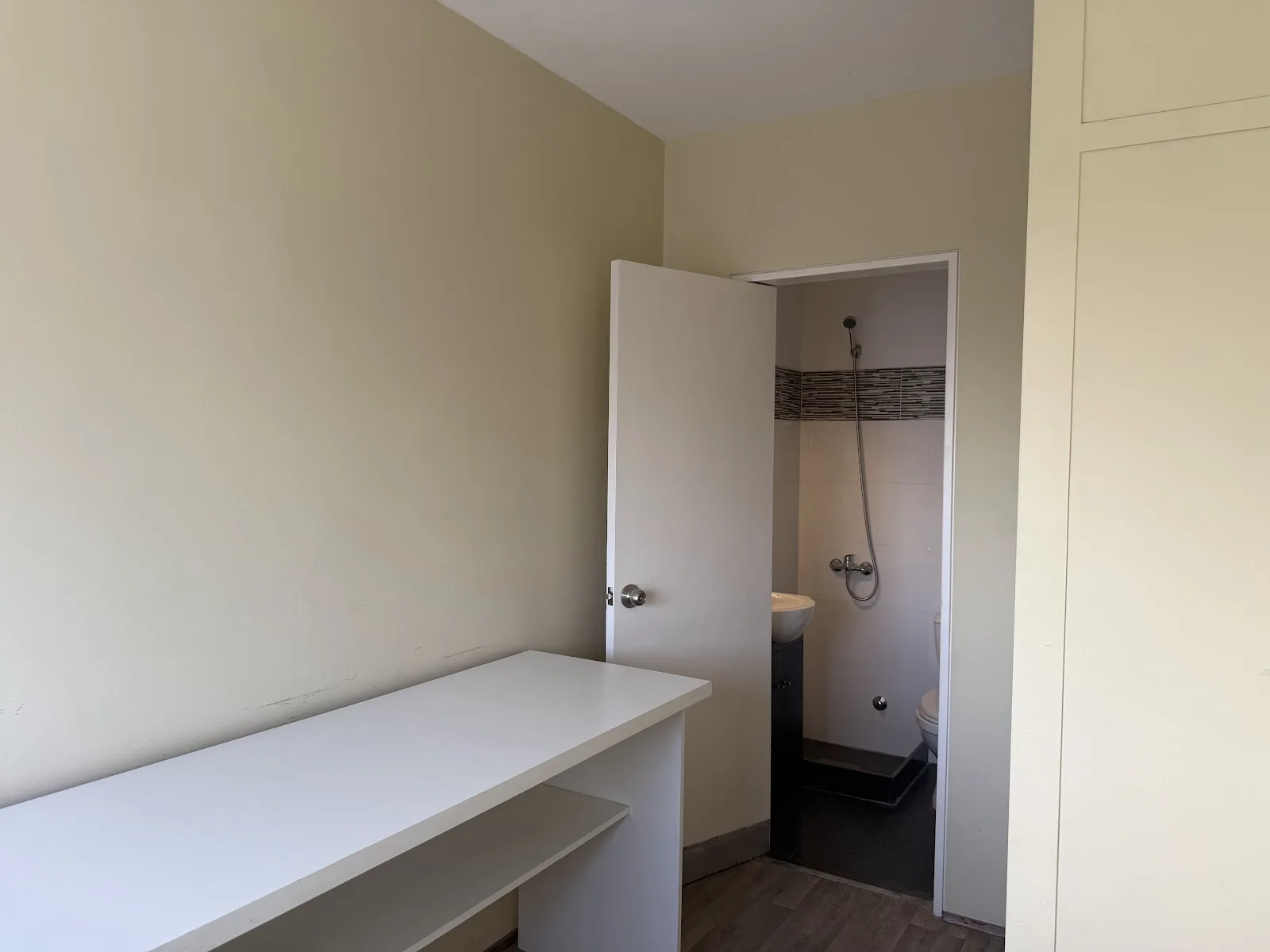 Alquiler - Apartamento con Garaje - Puerto del Buceo - 1 Dormitorio — 30