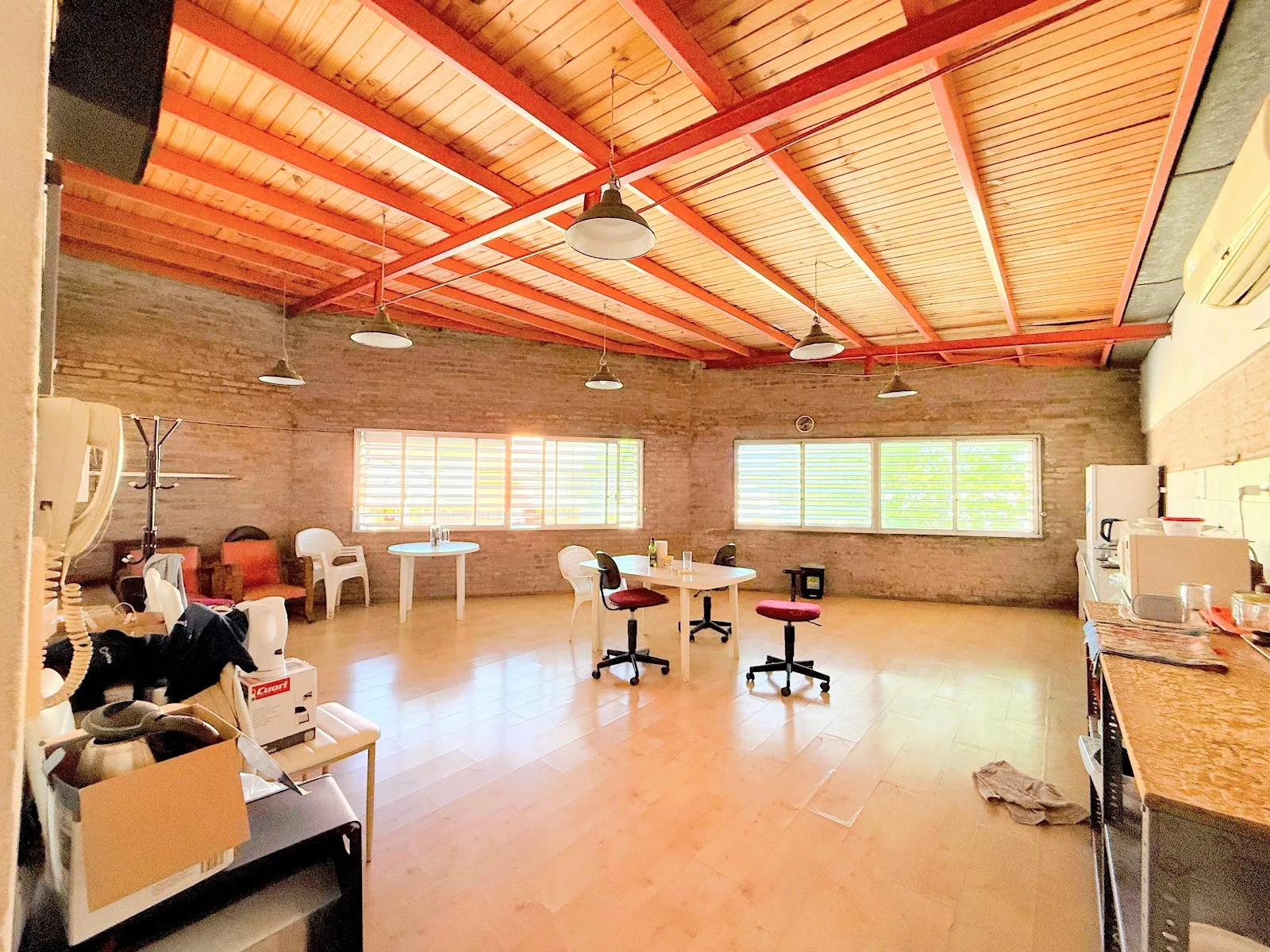 Alquiler - Local - Depósito - Oficina - La Comercial — 1