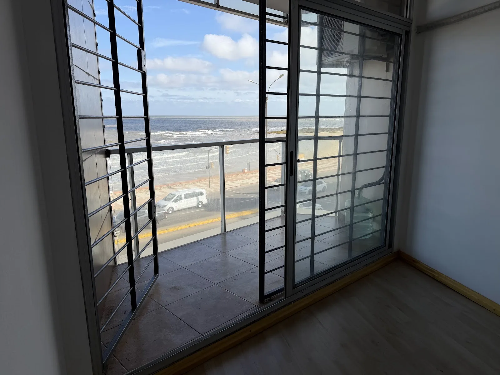 Alquiler - Apartamento con Garaje - Malvín - 1 Dormitorio — 13