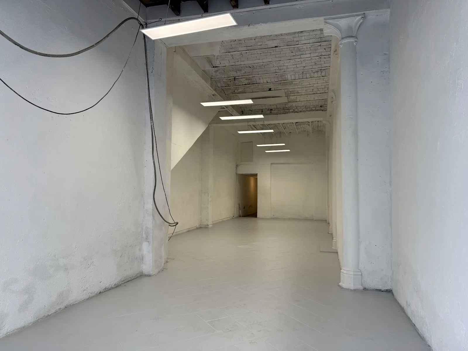 Alquiler - Local Comercial - Cordón — 2